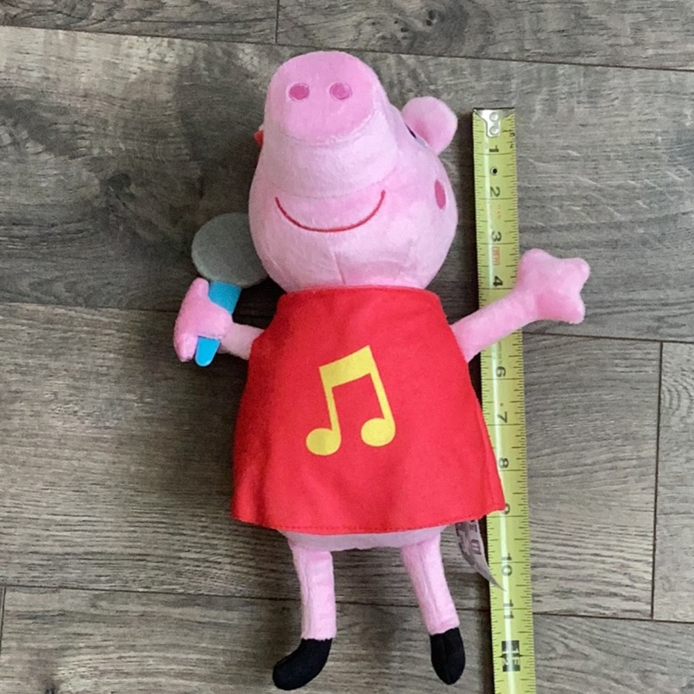 Peppa Pig talking and singing